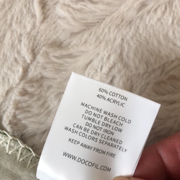 Docofil SHAMROCK St. Patrick’s Day Throw Blanket - Picture 8 of 11